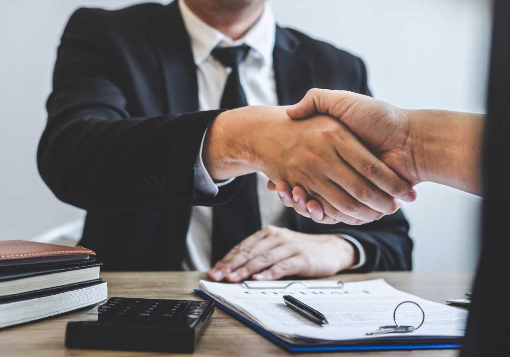 How Does Wholesaling Real Estate Work?