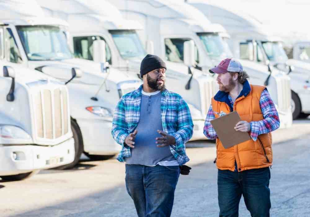 How to Find Hotels With Truck Parking?