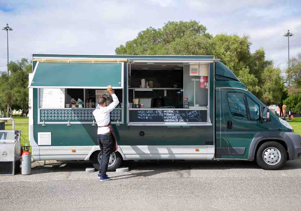 How to Start a Food Truck Park Successfully?