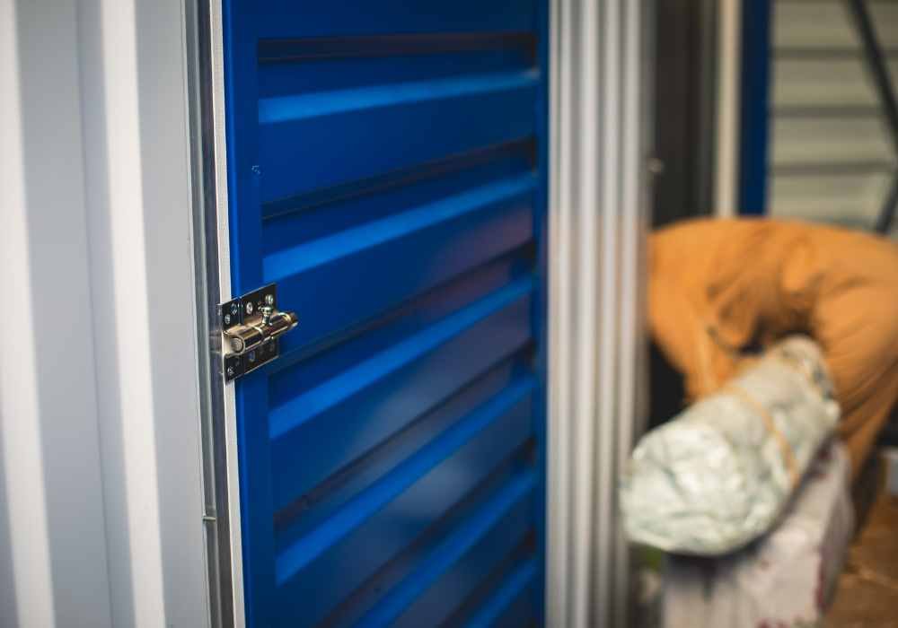 How to Invest in Self-Storage?