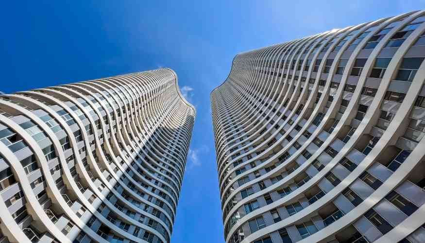 How to Manage a Multifamily Property?